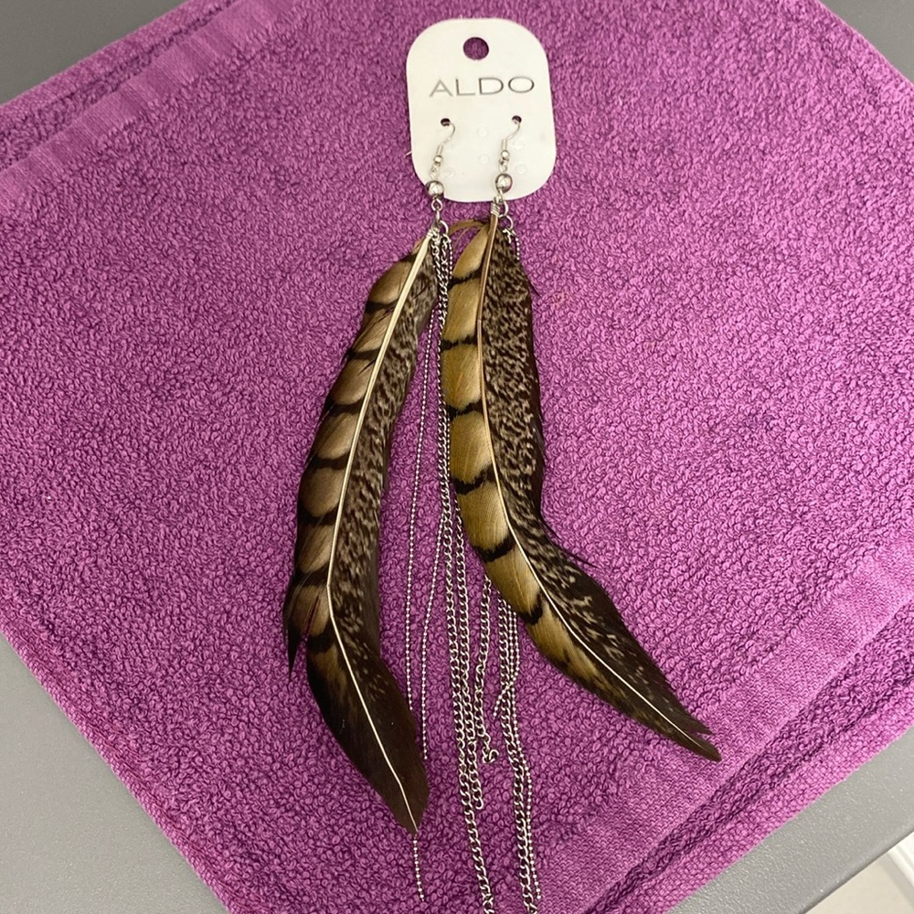 FEATHER EARRINGS
